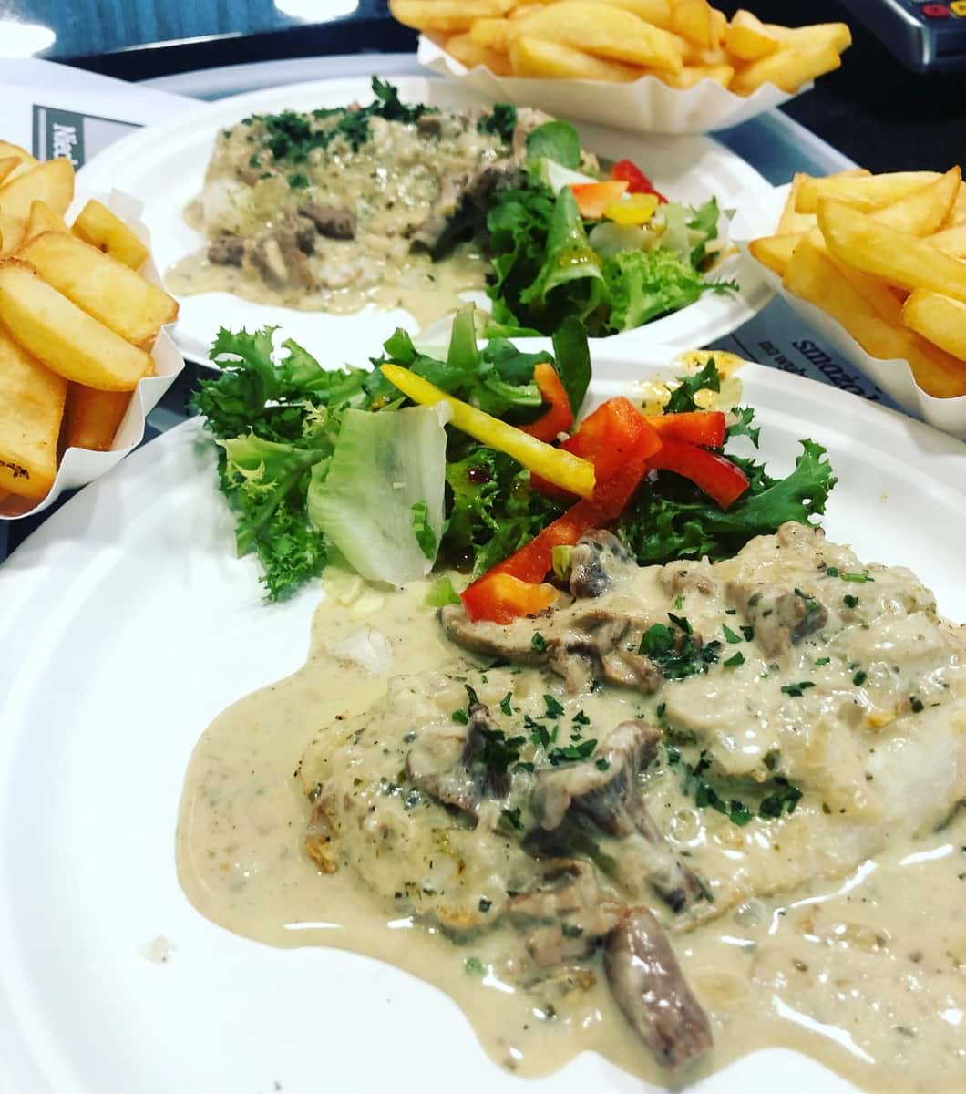 Smażalnia Ryb Kergulena dorsz w sosie kurkowym